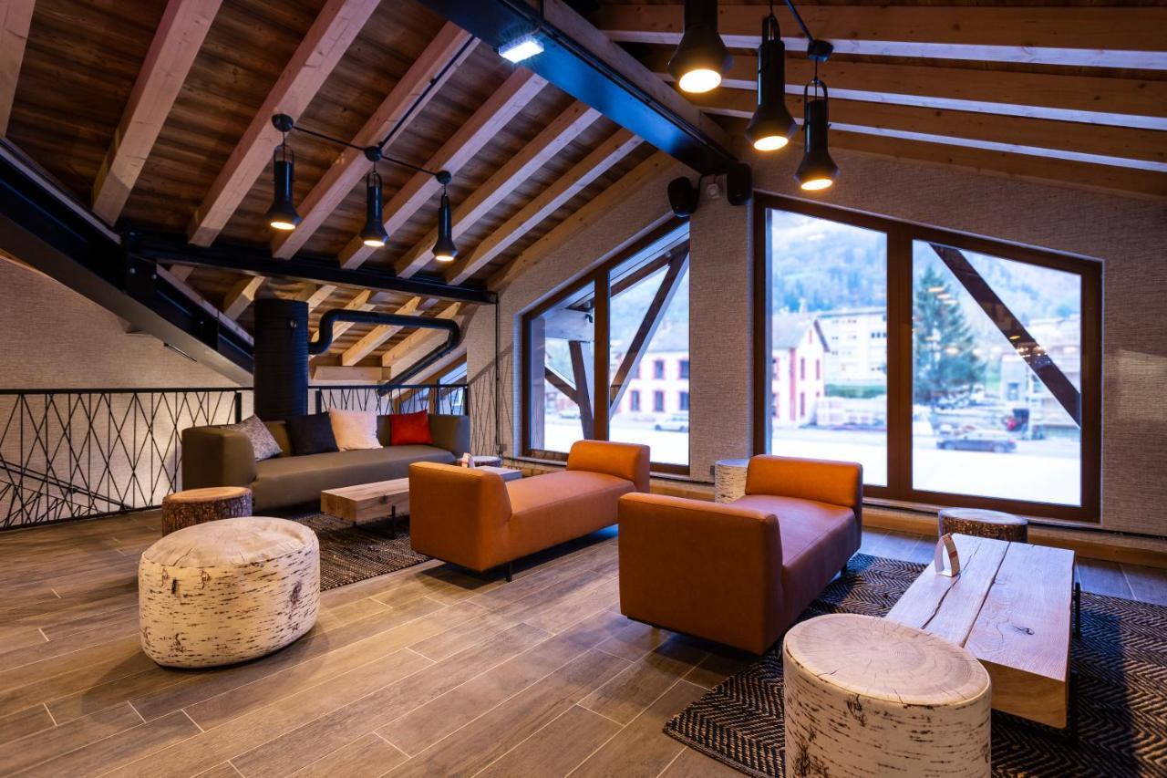 Hotel Base Camp Lodge - Bourg Saint Maurice Exterior photo